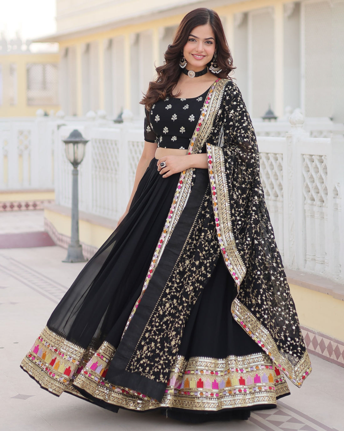 Trending Ethnic Wear Styles to Rock This Wedding Season 2025