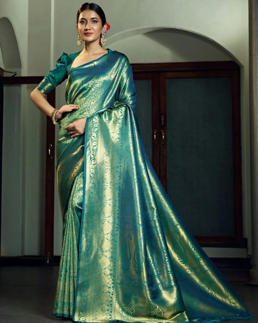 5 Must-Have Sarees for Every Bride’s Wedding Wardrobe