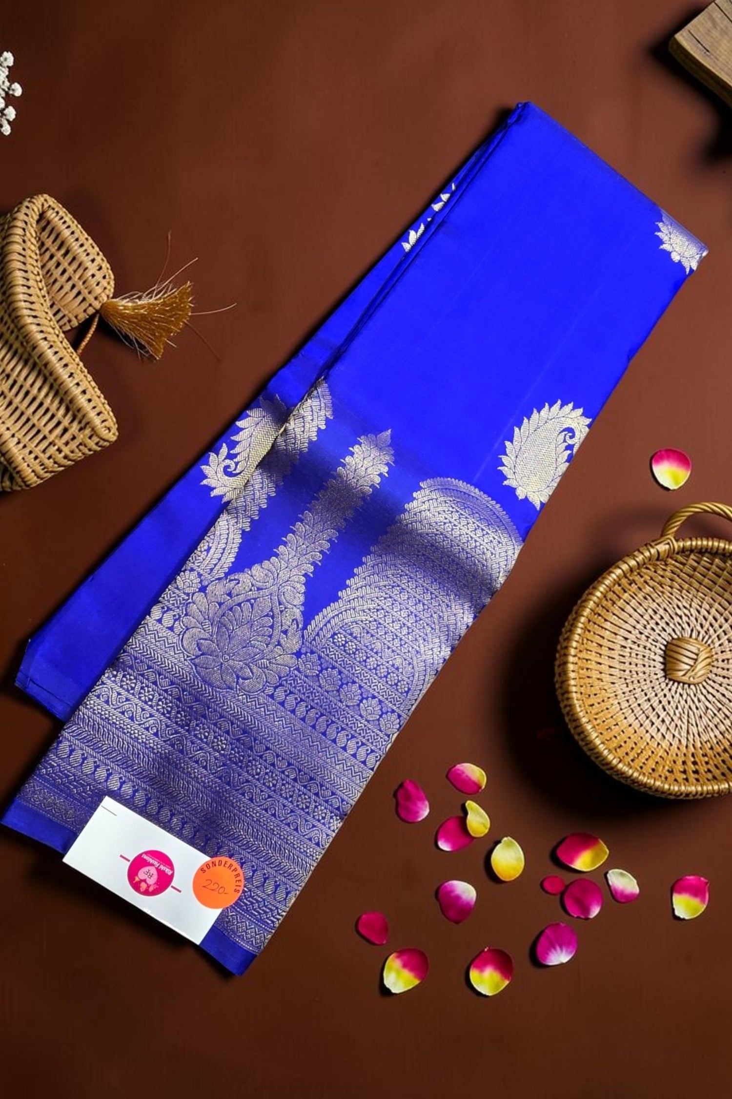 Royal Blue Kanchipuram Silk Saree with Timeless Elegance