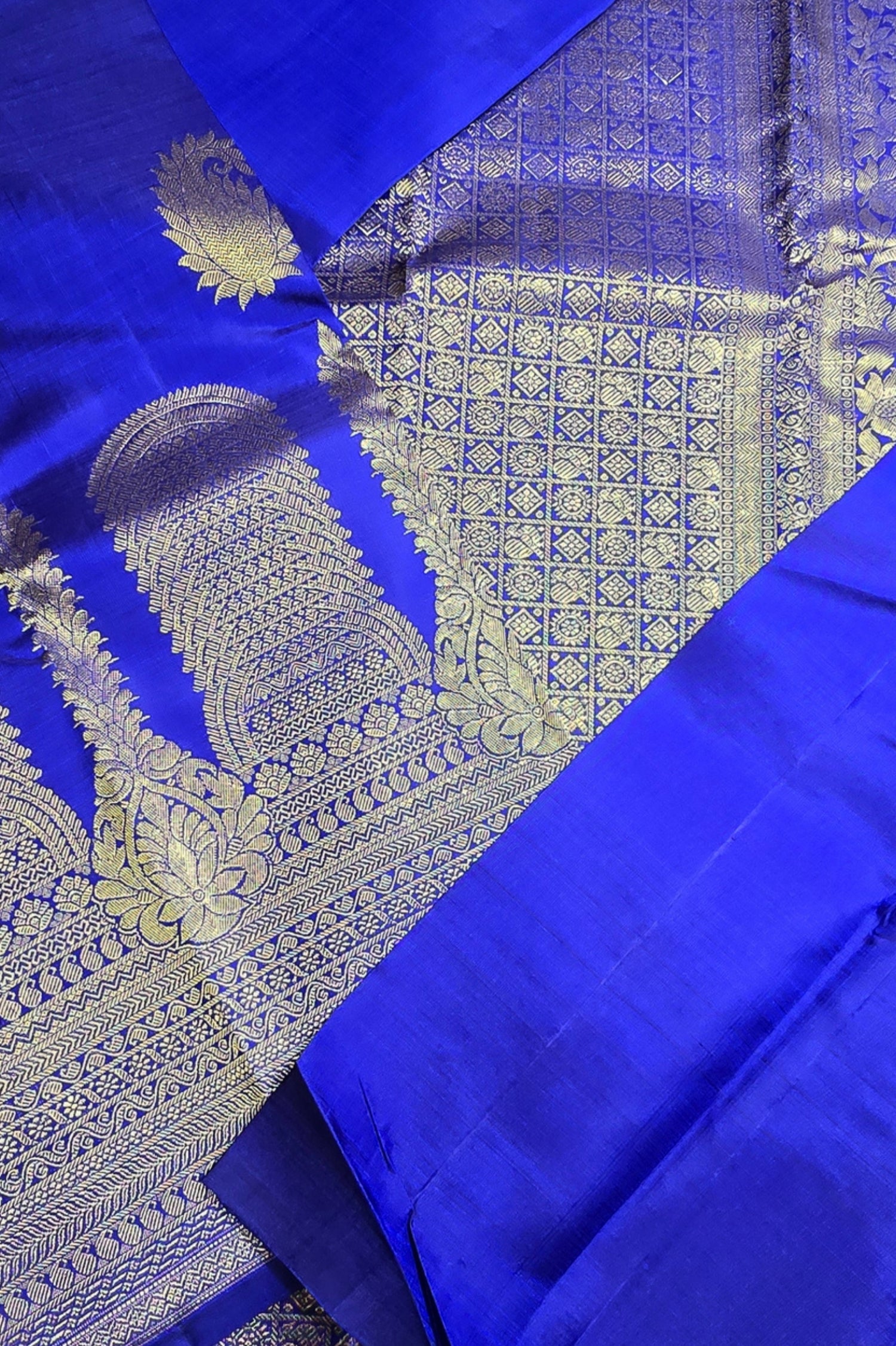 Royal Blue Kanchipuram Silk Saree with Timeless Elegance