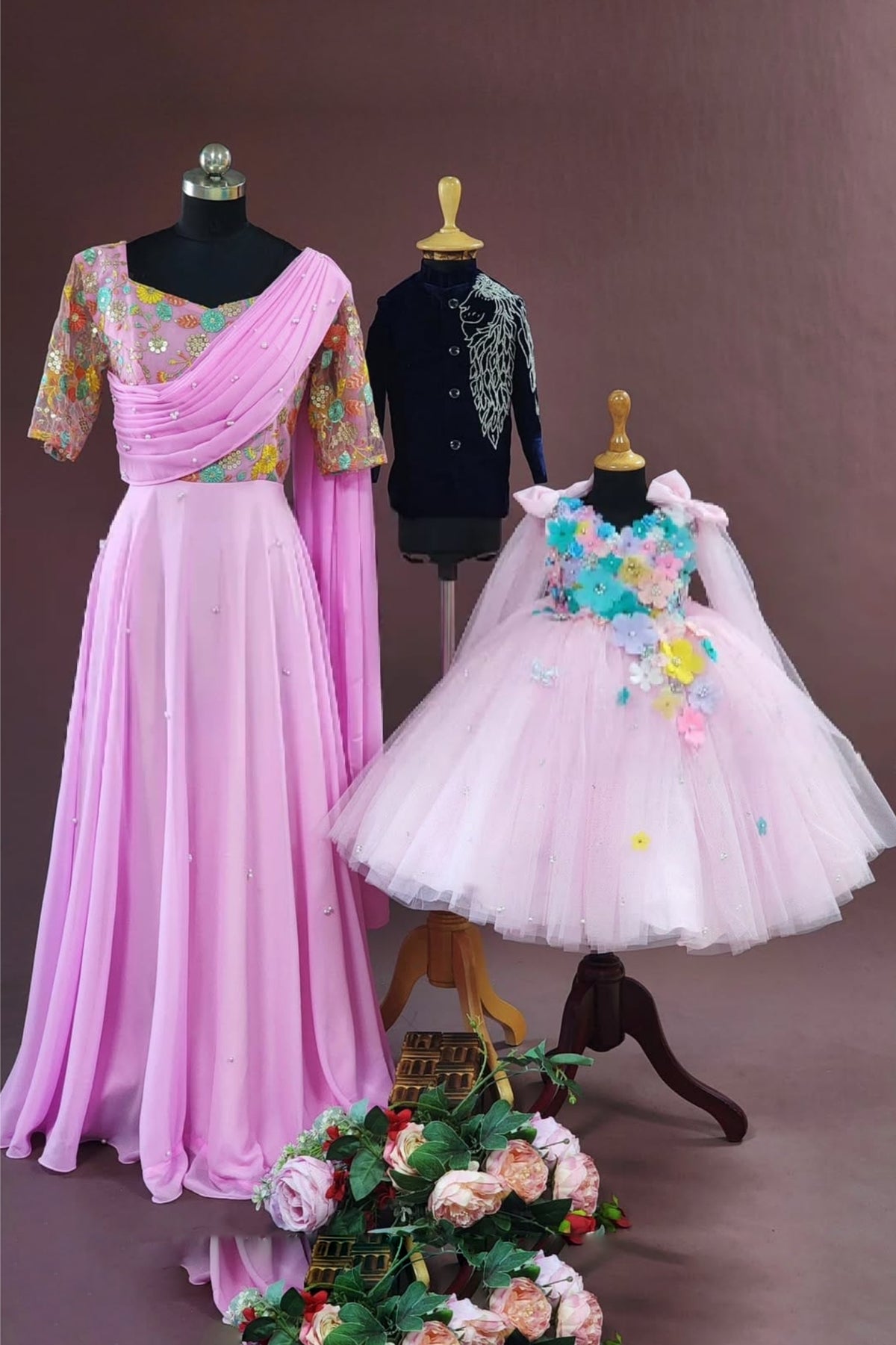Elegant Pink Mom & Kids Matching Outfits – Perfect for Cherished Moments