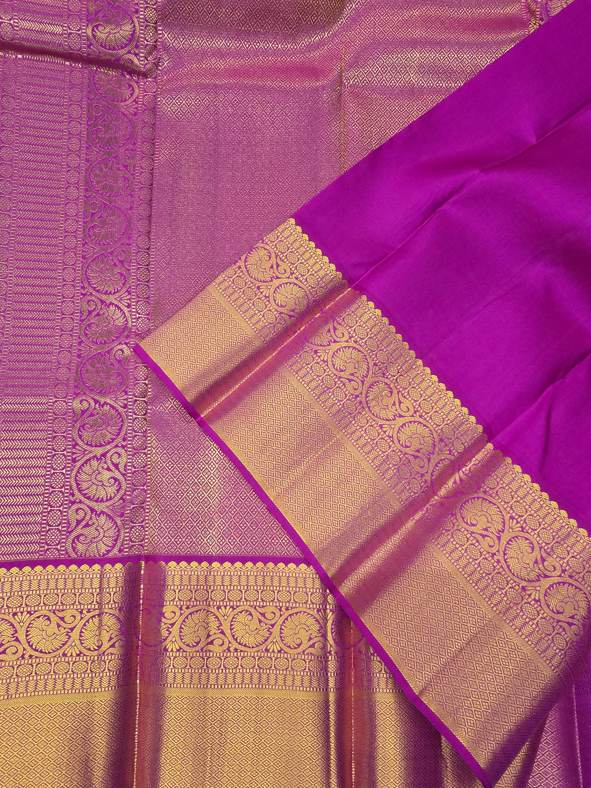 Green Kanchipuram Saree with Pink Border