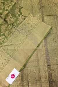 Elegant Green Kanchipuram Silk Saree – Traditional Handwoven Beauty