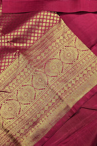 Regal Red Kanchipuram Silk Saree with Gold Pattern Weaving