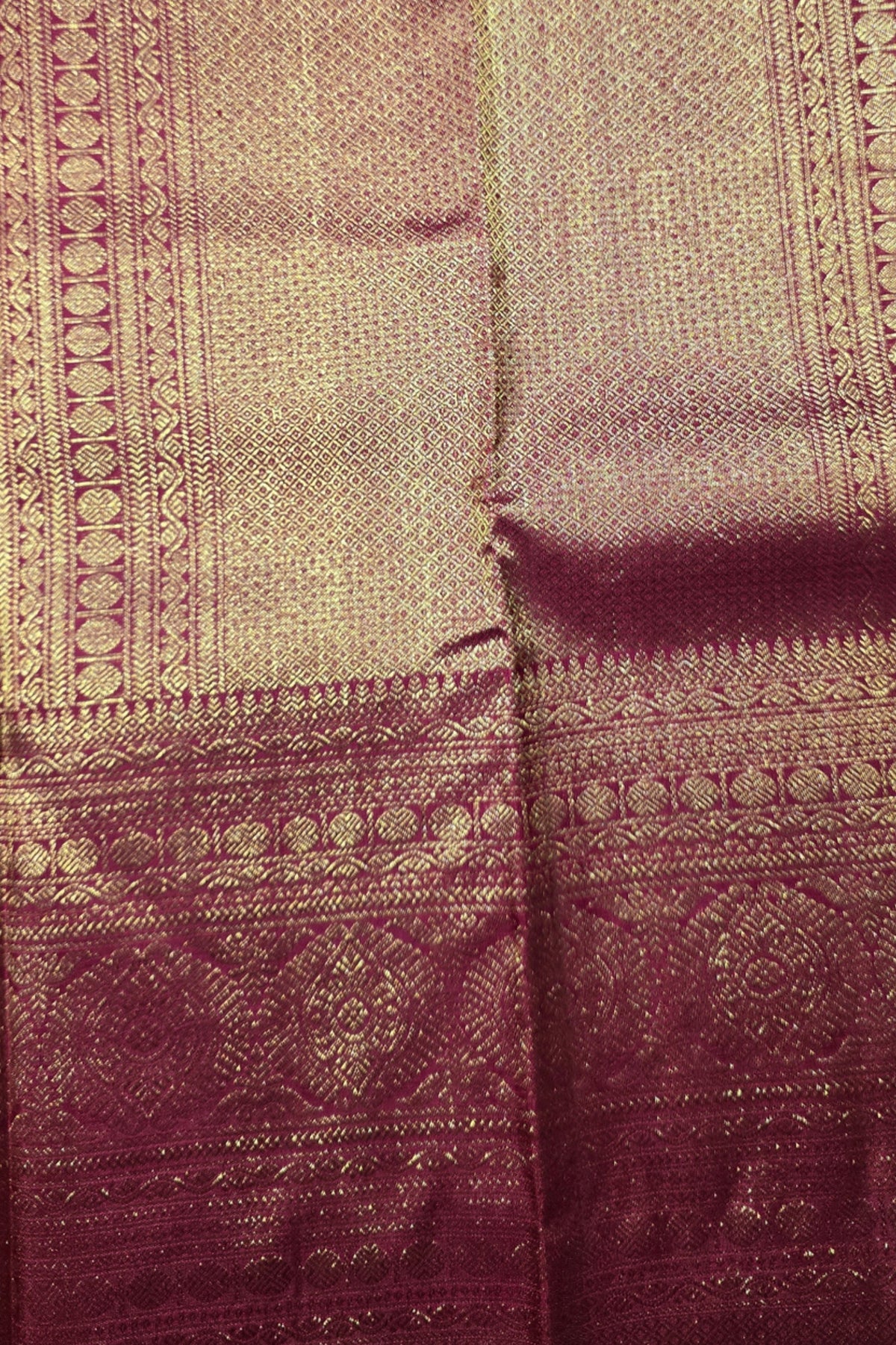 Regal Red Kanchipuram Silk Saree with Gold Pattern Weaving