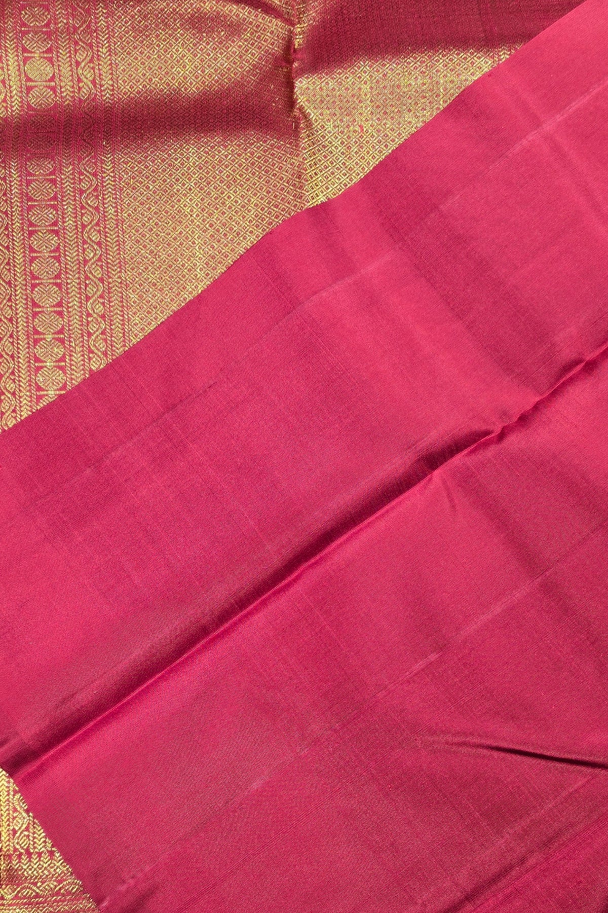 Regal Red Kanchipuram Silk Saree with Gold Pattern Weaving