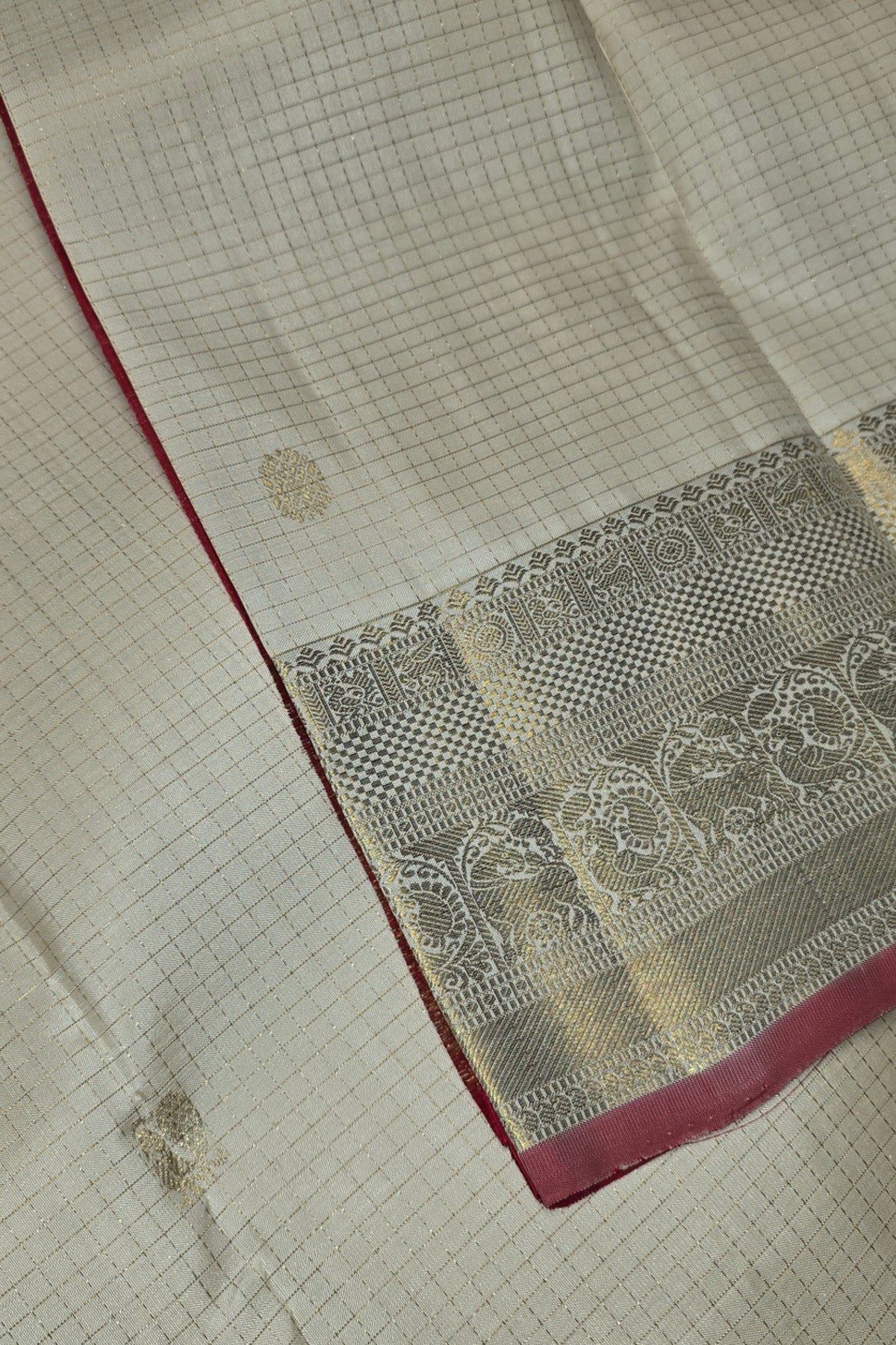 White Kanchipuram Silk Saree with Gold Border and Red Pallu