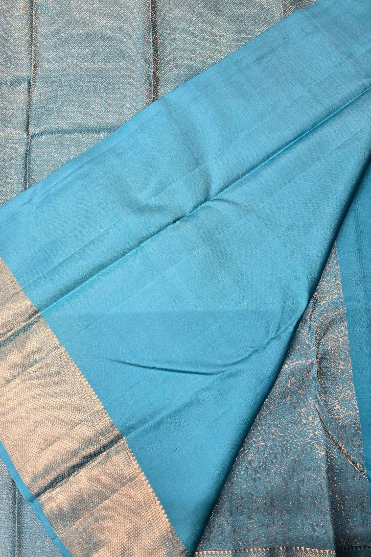 Aqua Blue Kanchipuram Silk Saree – Fresh & Elegant
