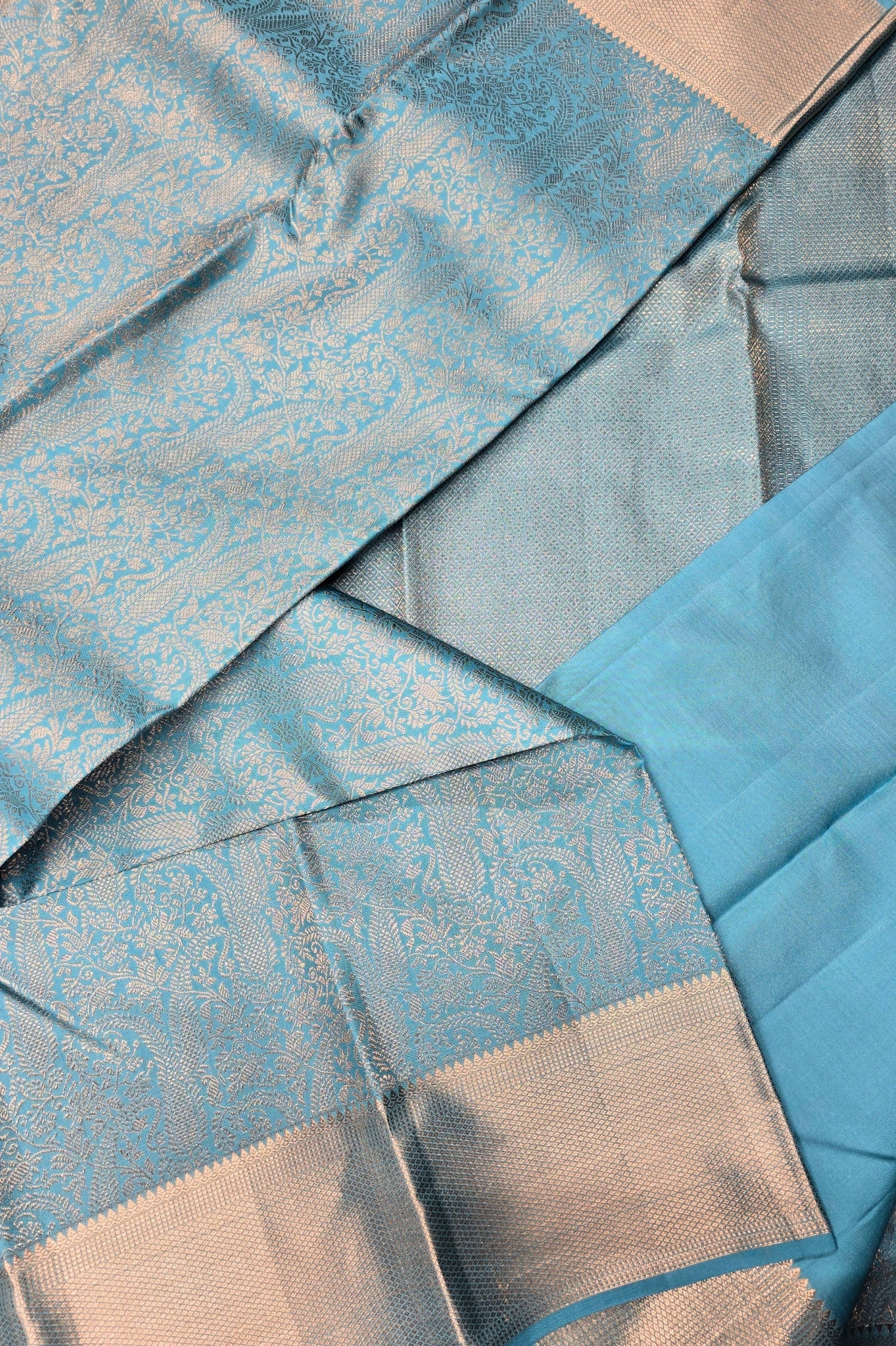 Aqua Blue Kanchipuram Silk Saree – Fresh & Elegant