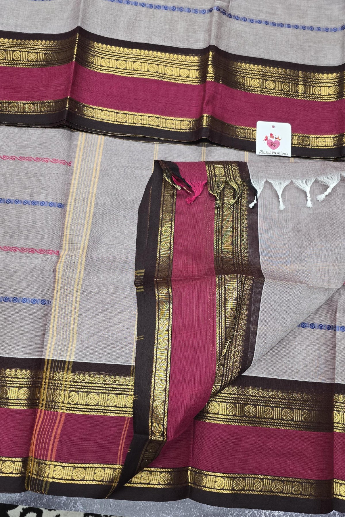 Elegant Grey Cotton Saree with Contrasting Pink Border