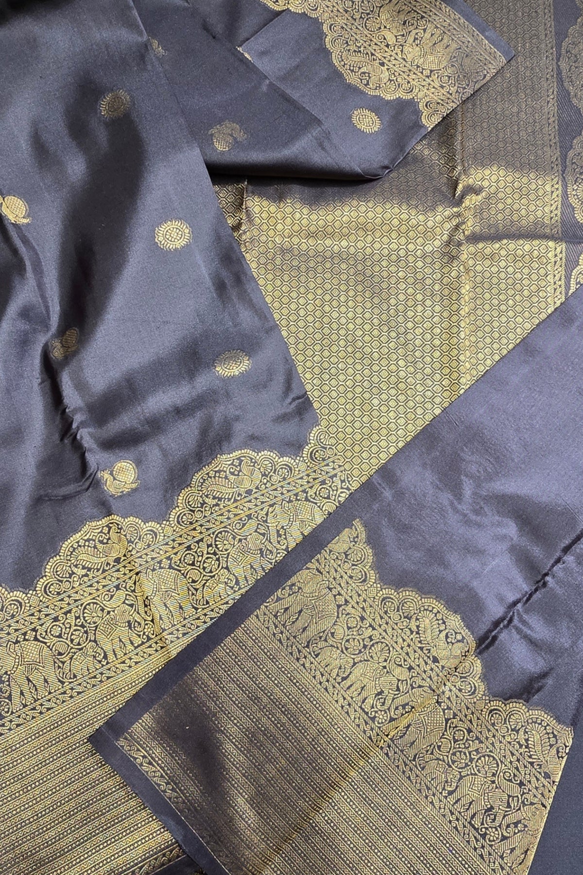 Taupe Grey Kanchipuram Silk Saree with Timeless Elegance