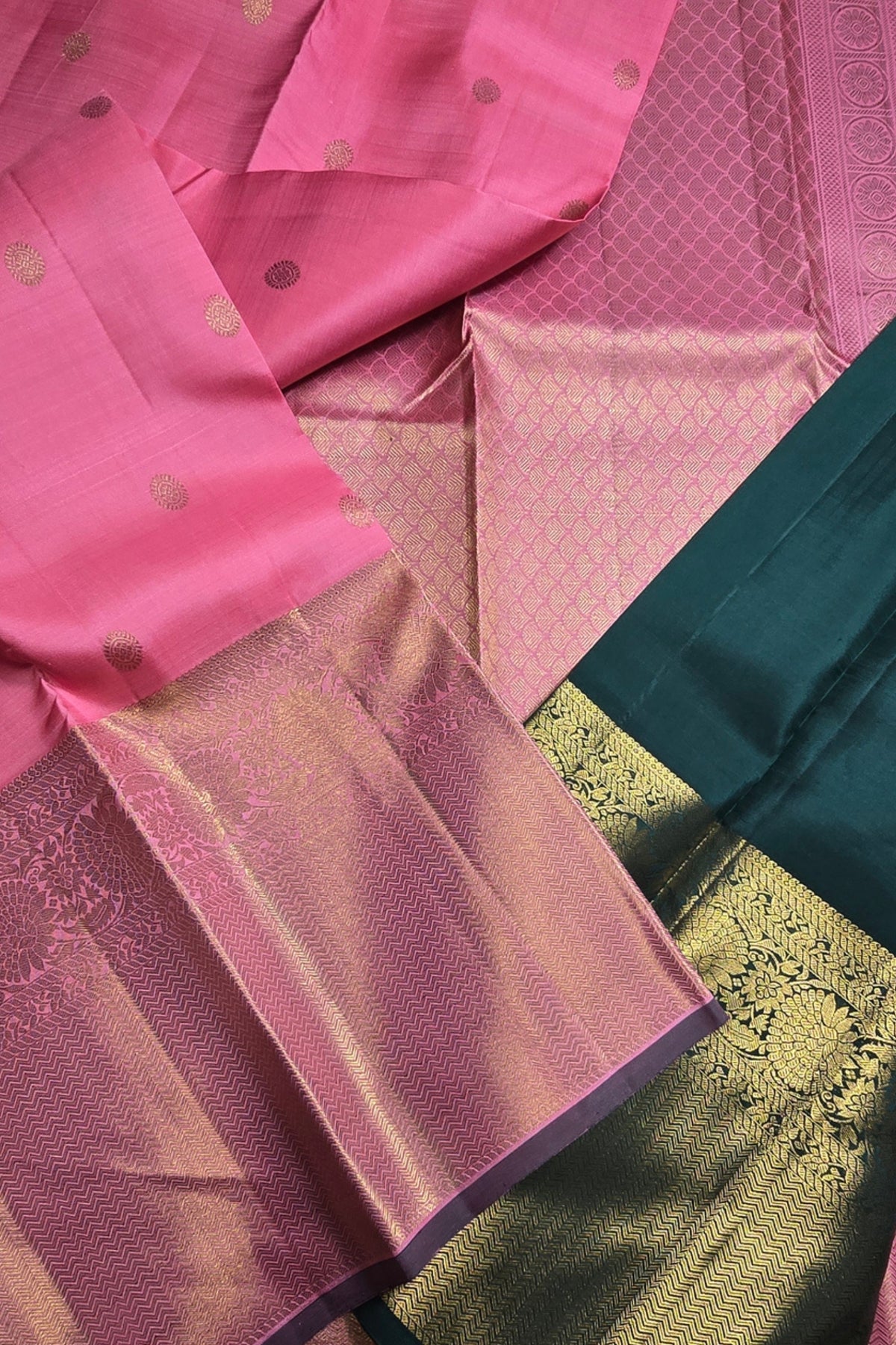 Elegant Light Pink Kanchipuram Silk Saree with Timeless Grace