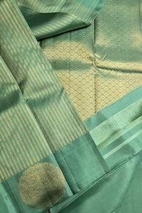 Radiant Pearl Aqua Kanchipuram Silk Saree with Elegant Charm