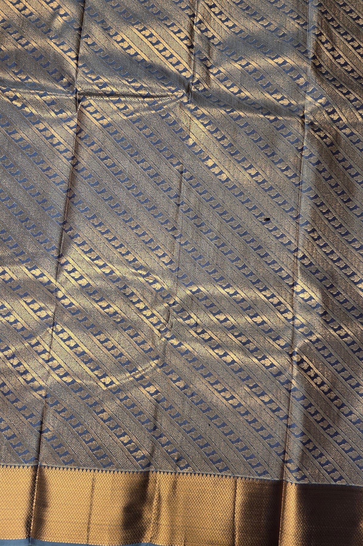 Elegant Olivine Green Semi Silk Saree