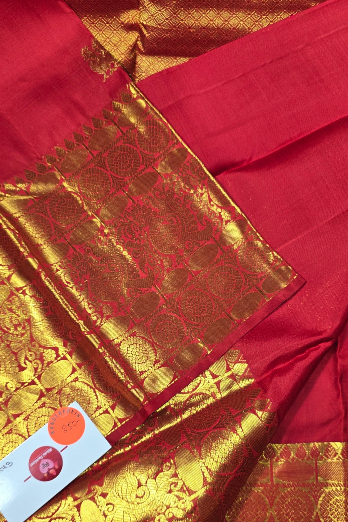 Crimson Red Kanchipuram Silk Saree with Gold Elegance