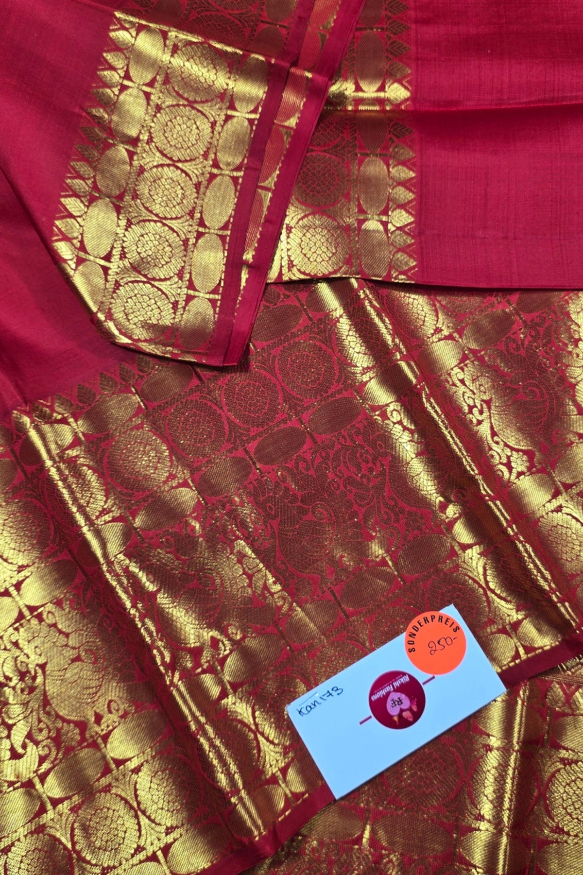 Crimson Red Kanchipuram Silk Saree with Gold Elegance