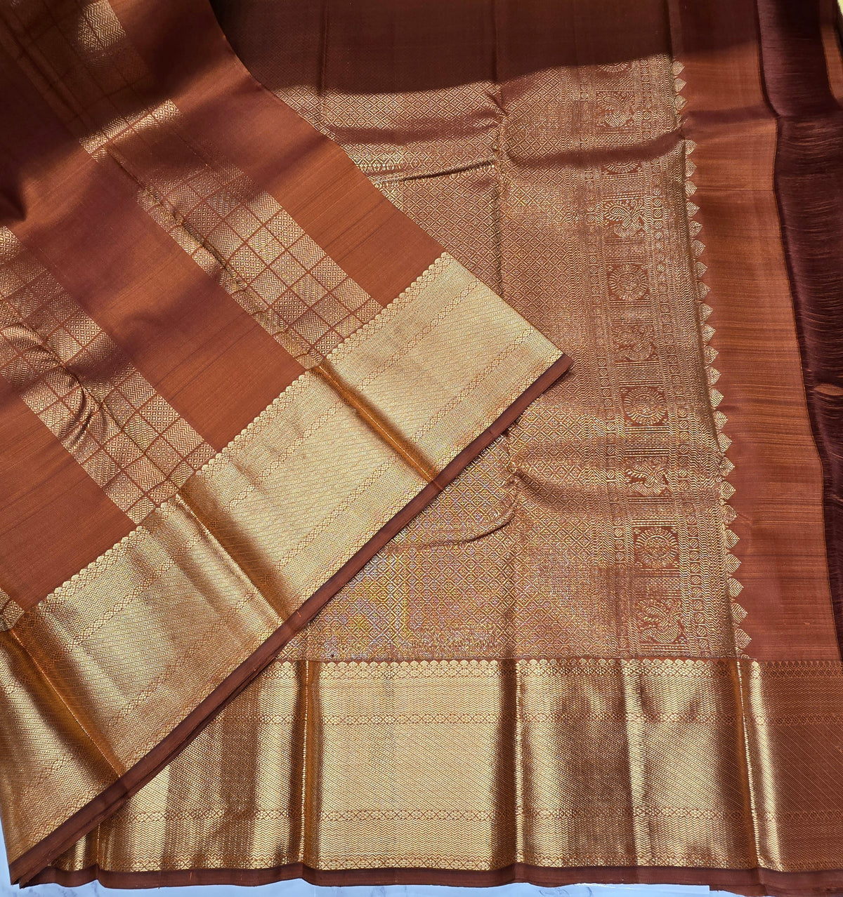 Chestnut Brown Kanjipuram Saree with  Border