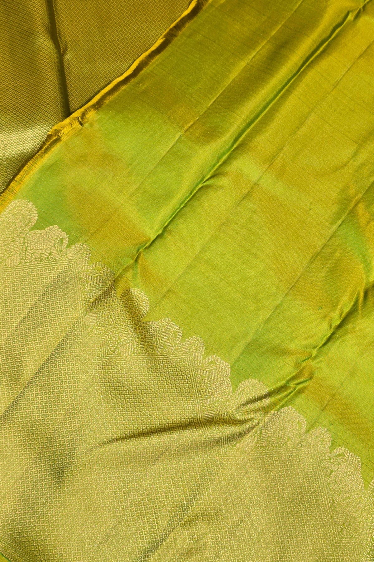 Vibrant Apple Green Kanchipuram Silk Saree