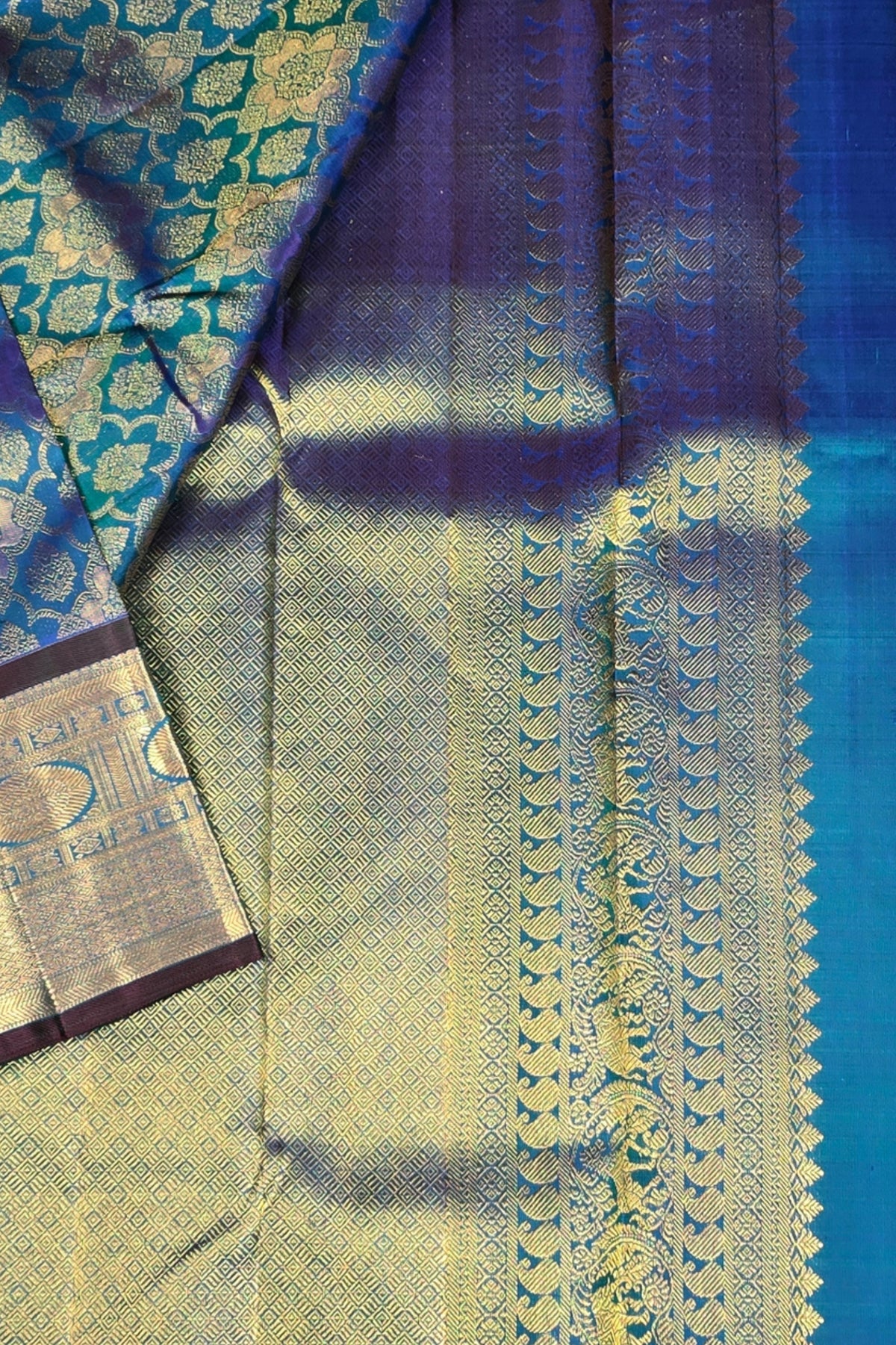Elegant Sea Blue Kanchipuram Silk Saree with Blue Border