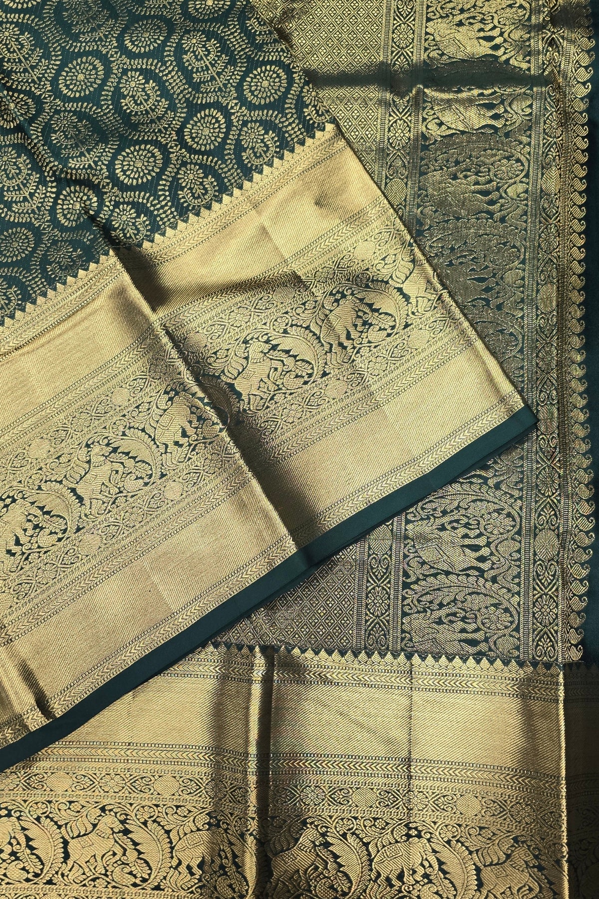 Dark Green Kanchipuram Silk Saree with Gold Border – Bold & Majestic