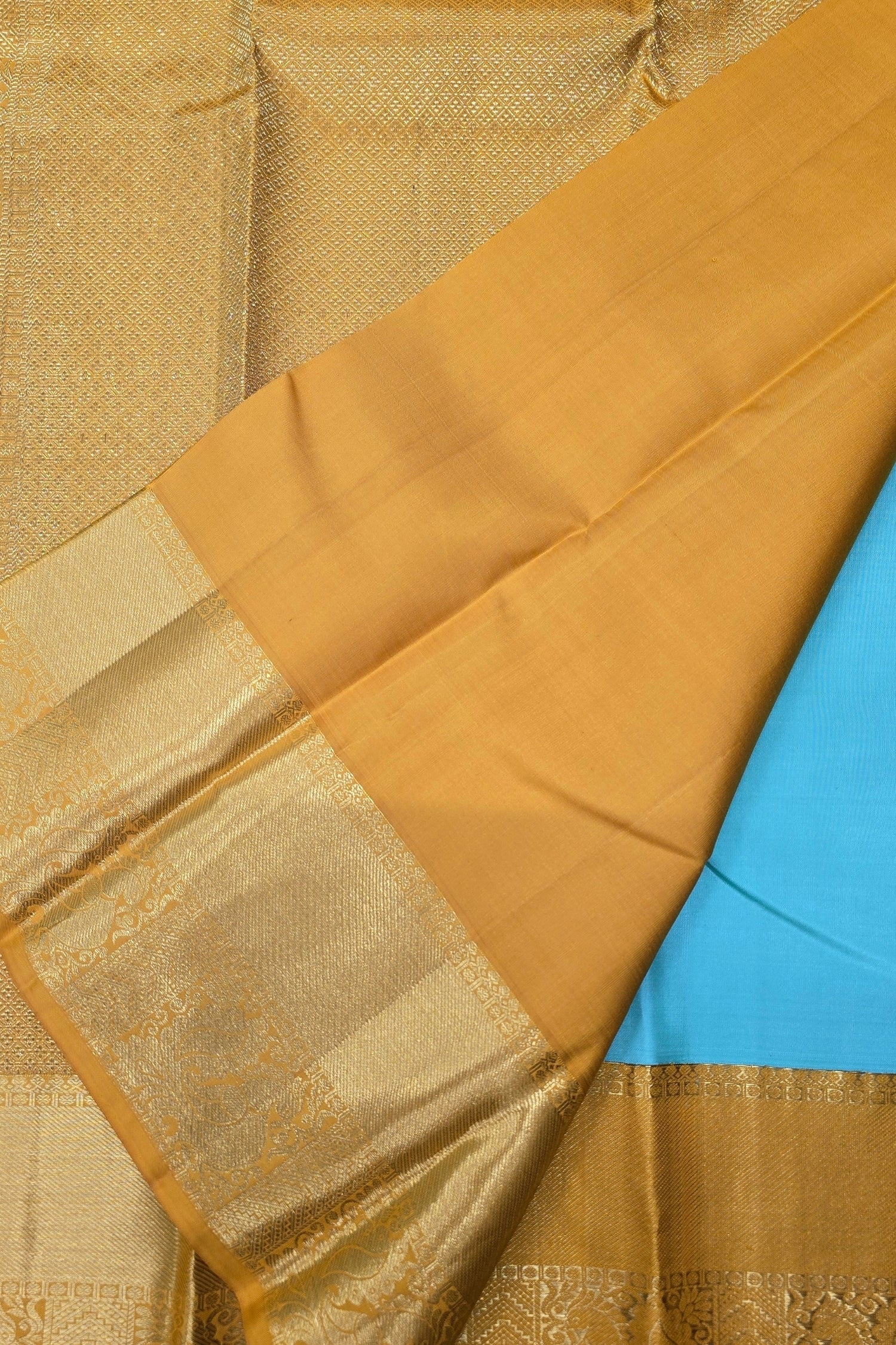 Light Blue Kanchipuram Silk Saree with Yellow Border – Fresh & Elegant