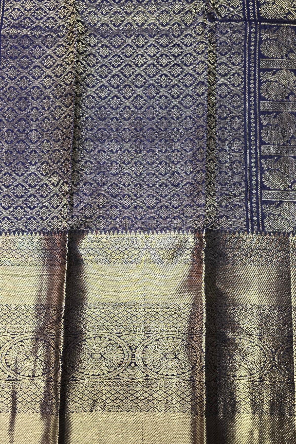 Maroon Kanchipuram Silk Saree with Teal Blue Pallu – Rich & Striking