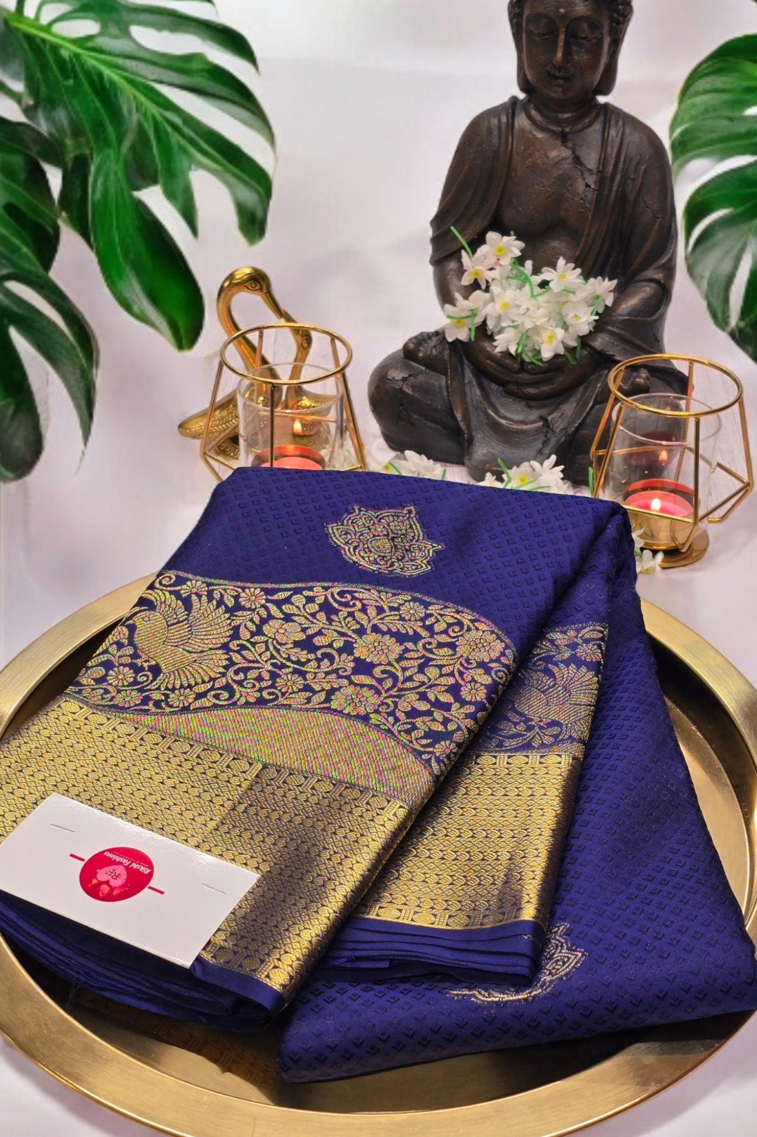 Navy Blue Kanchipuram Silk Saree with Elegant Zari Work