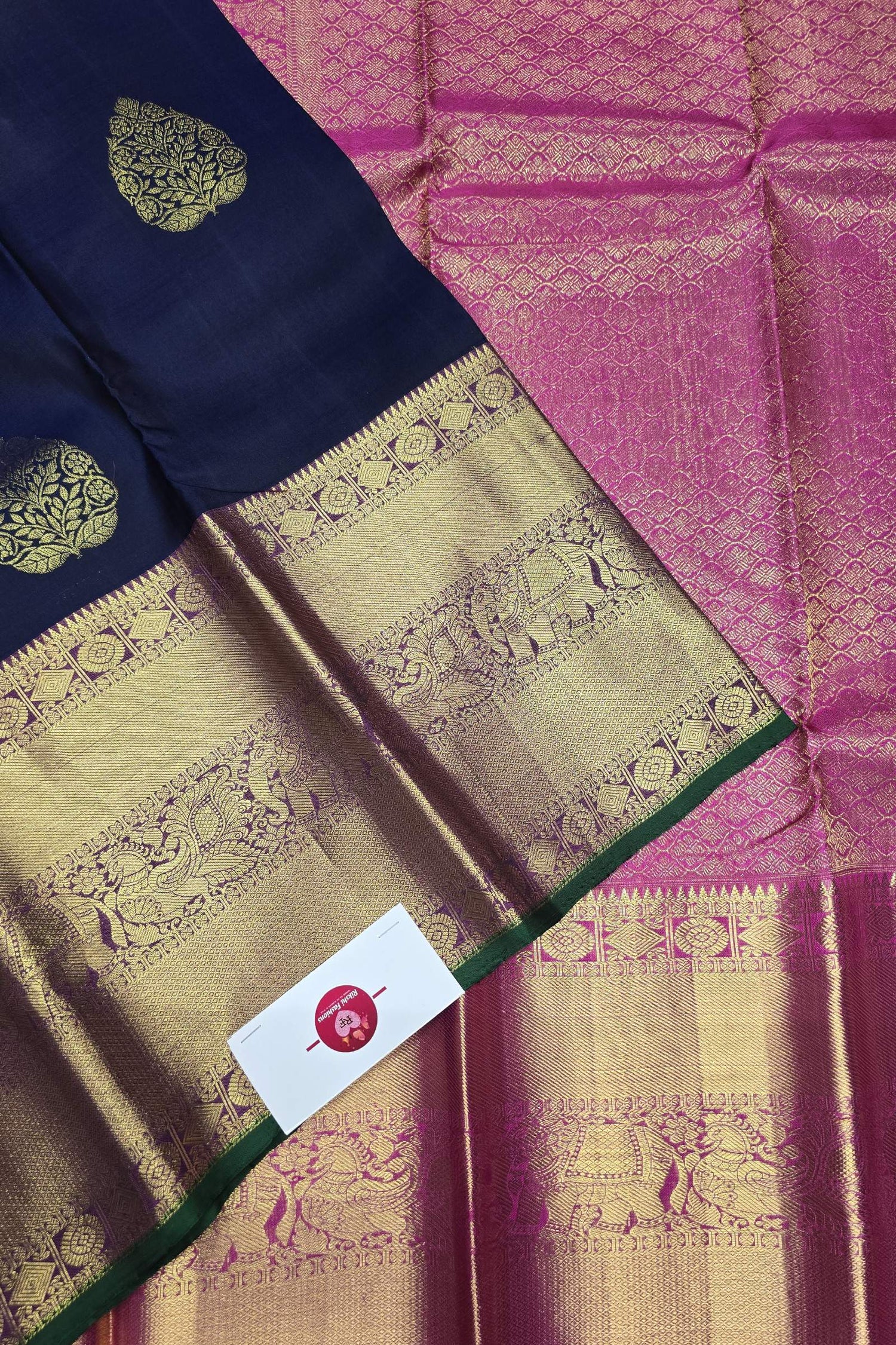 Navy Blue with Pink Zari Kanchipuram Silk Saree with Exquisite Detailing