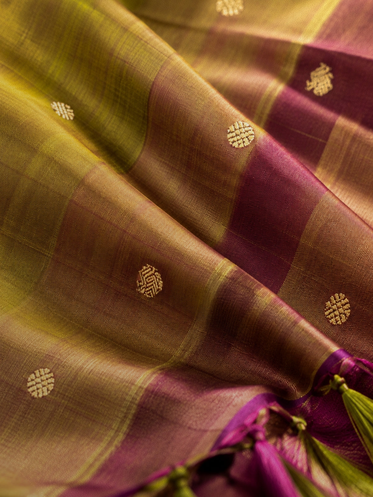 Army Green and Mulberry Pink Silk Saree – A Colour Fusion