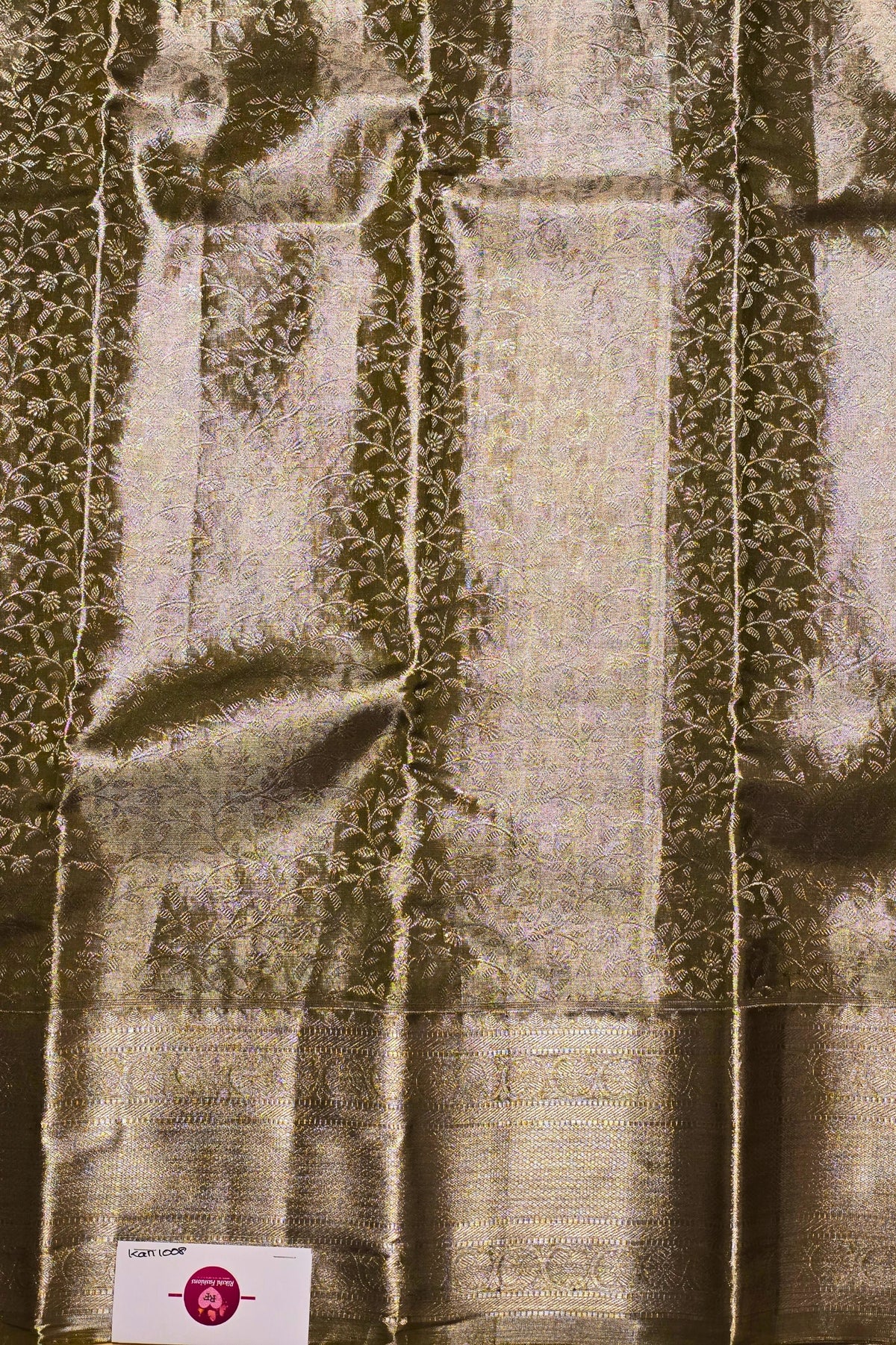 Pure Kanchipuram silk with a soft sheen