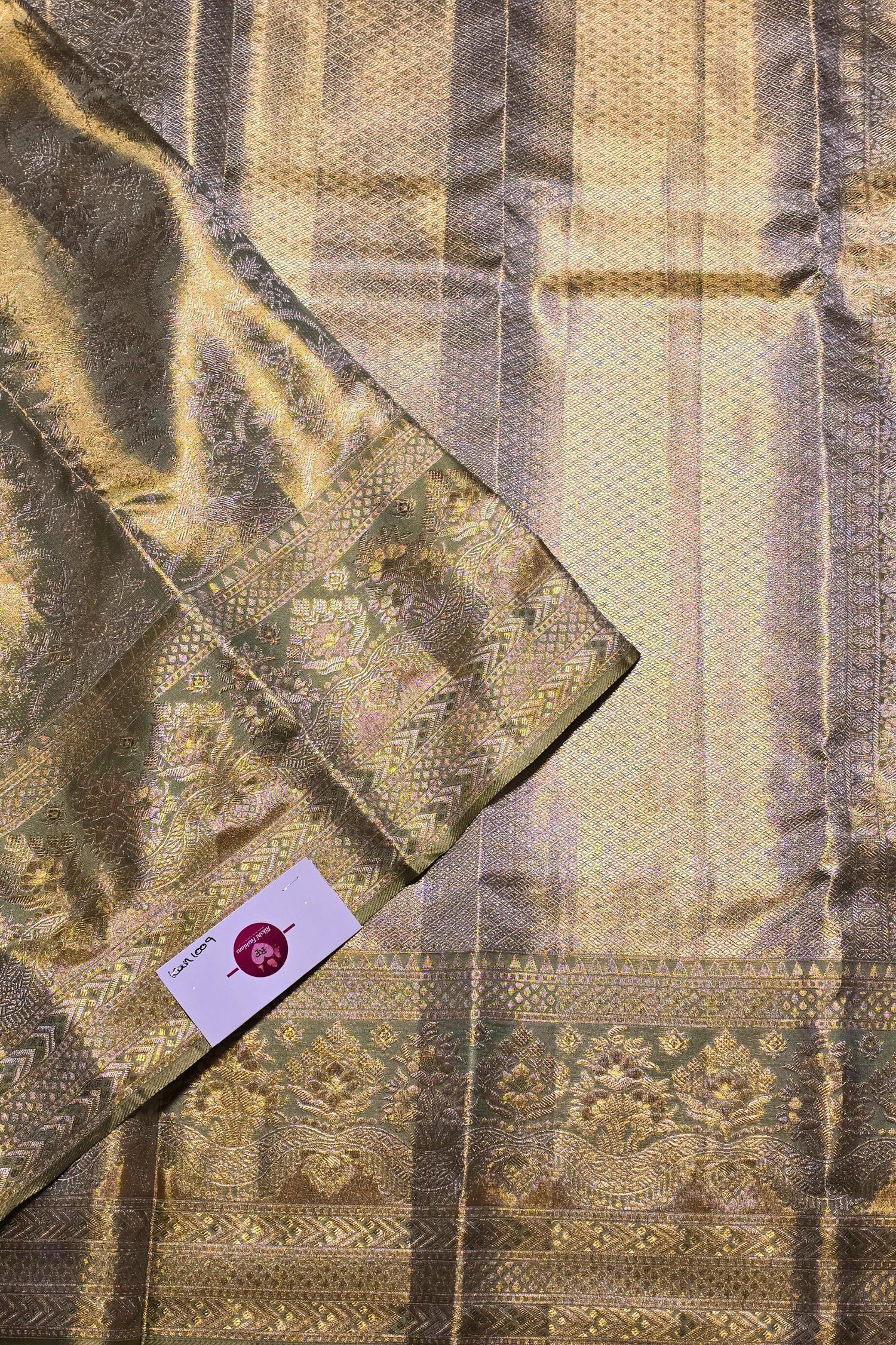 Grace in Grey – Kanchipuram Silk Saree with Subtle Sophistication
