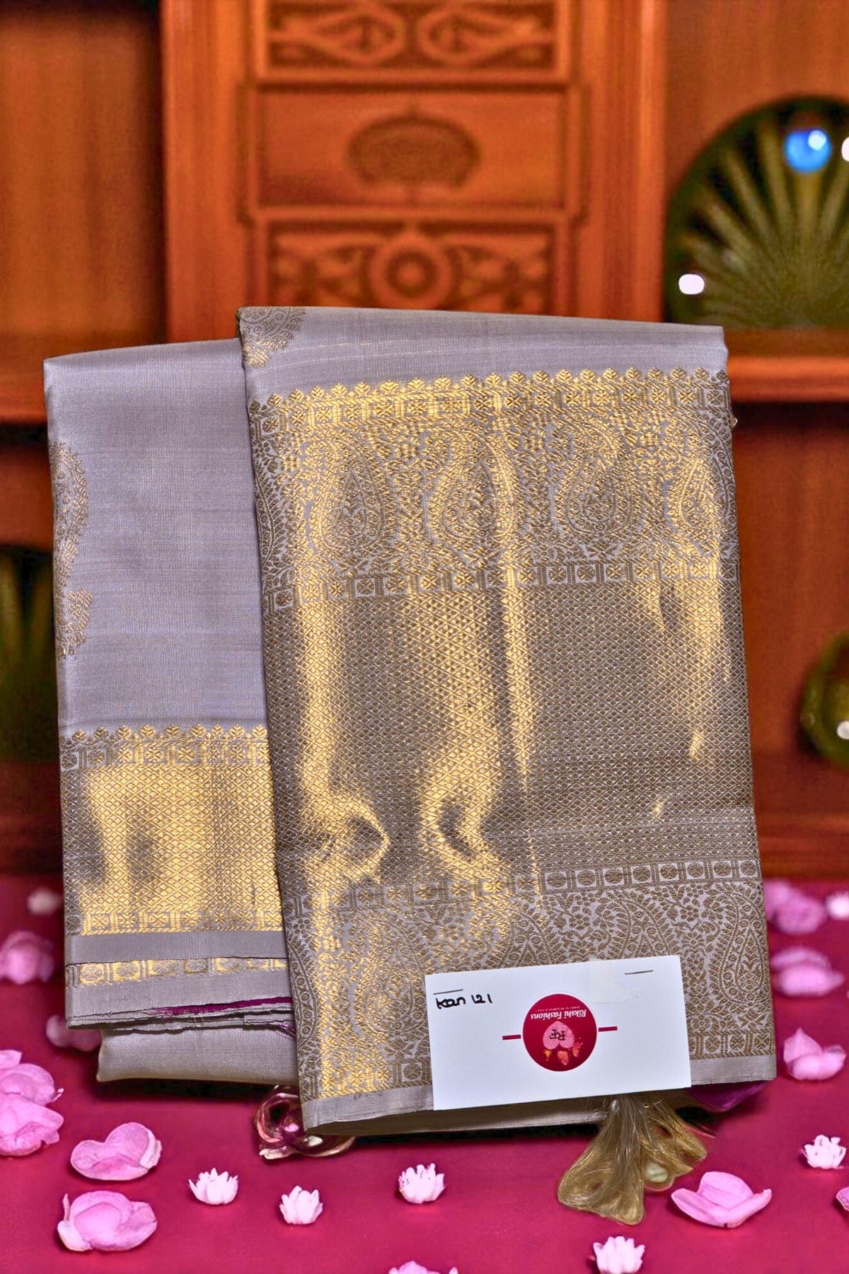 Elegant Lavender Kanchipuram Saree with Soft Pink