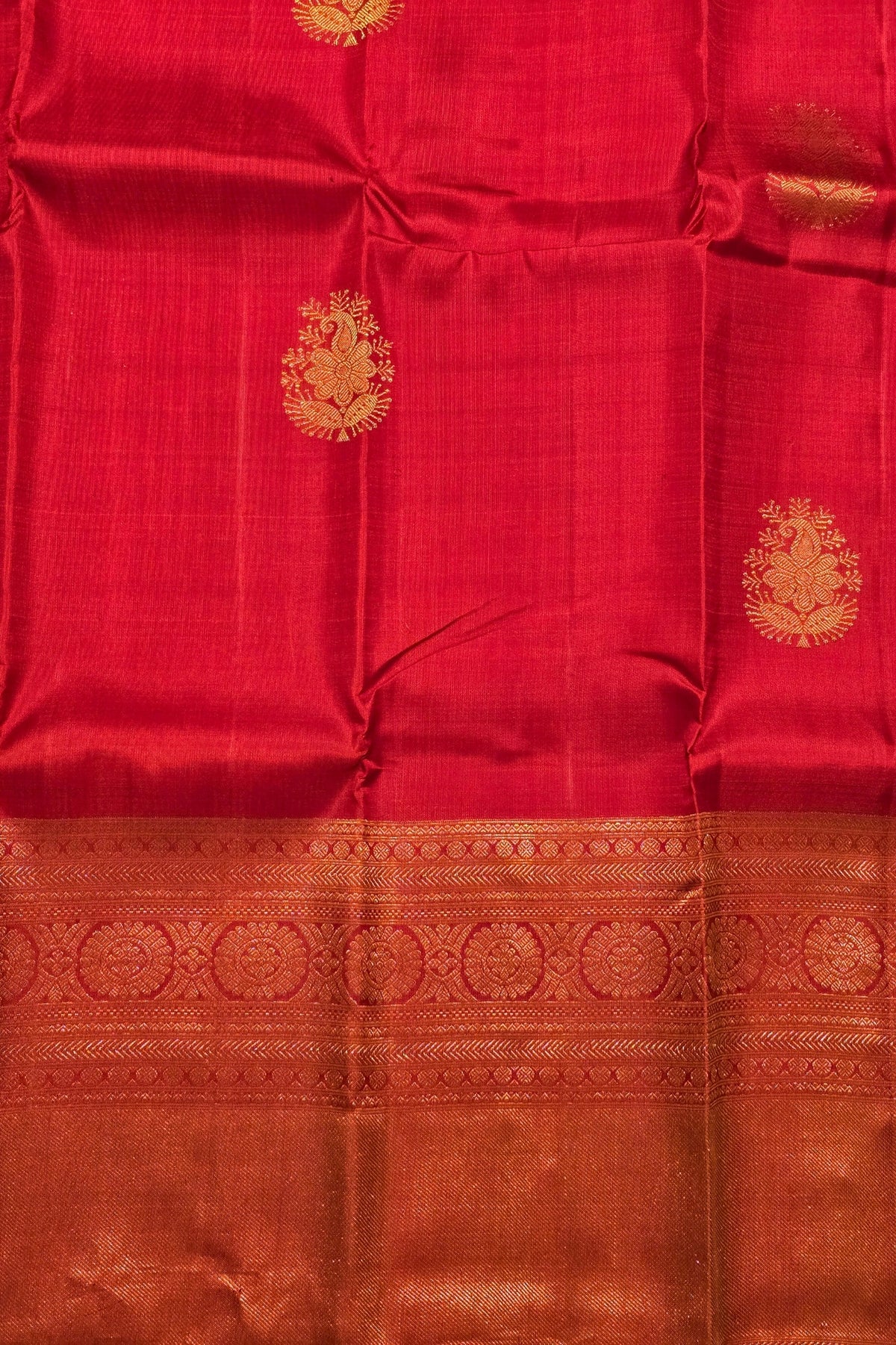 Ember Elegance Kanchipuram Silk Saree in Classic Red