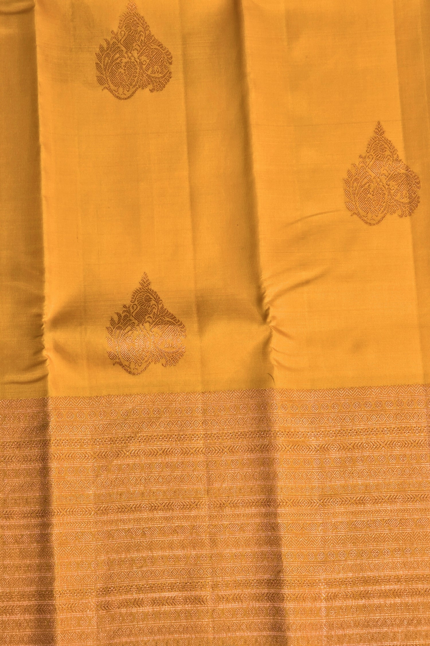 Sunlite Yellow Kanchipuram Silk Saree