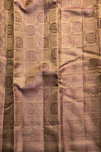 Elegant Pink Kanchipuram Silk Saree with Delicate Zari Detailing