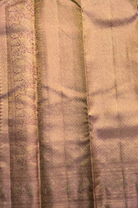 Elegant Pink Kanchipuram Silk Saree with Delicate Zari Detailing