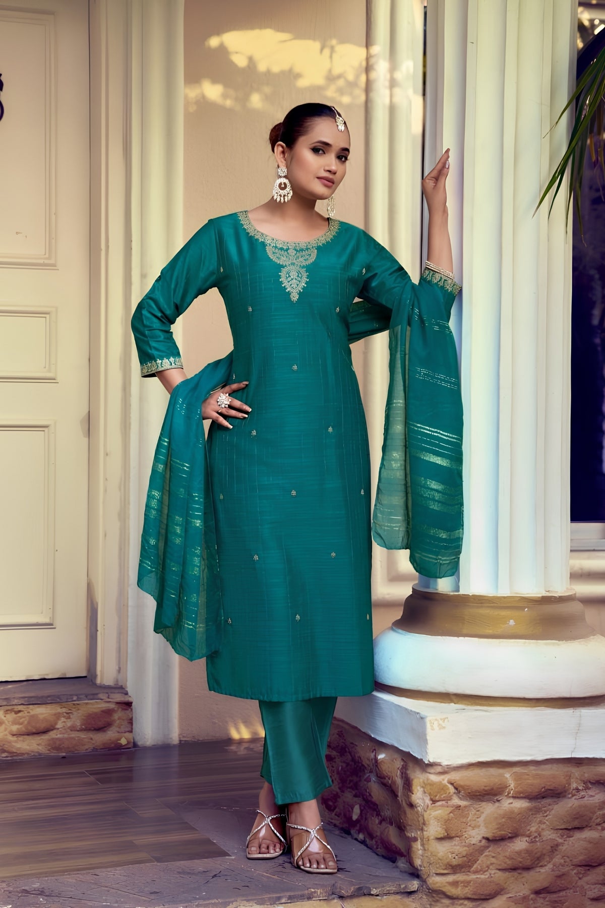 Elegant Green Bangalore Silk Embroidered Suit Set with Heavy Zari Chanderi Dupatta