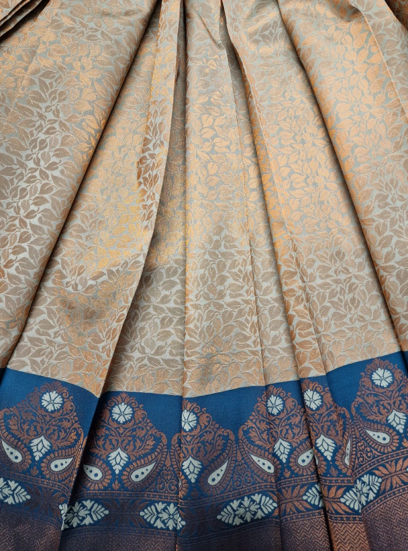 Silver with Nile Blue Color Semi Kanchi Silk Saree Fold