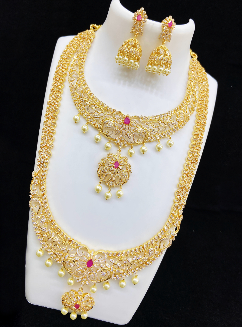 Traditional Design Gold Plated Jewellery Set with Green Stone